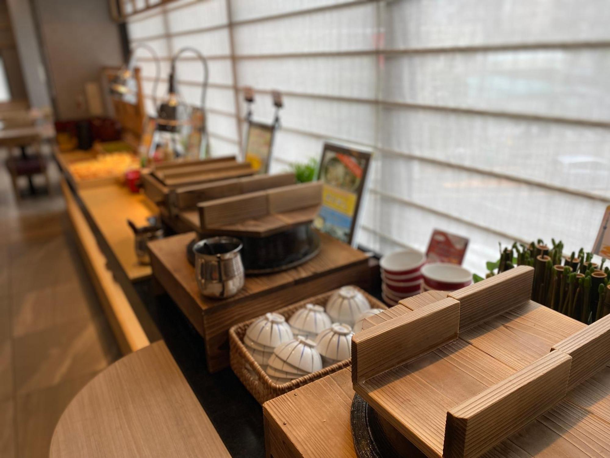 Almont Hotel Nippori Tokio Buitenkant foto